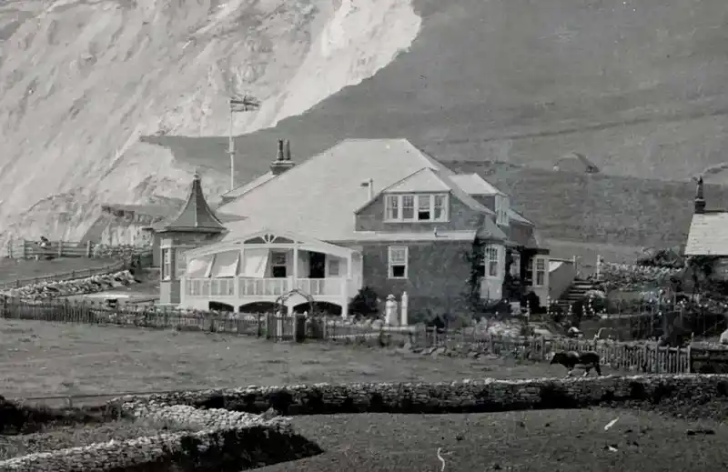 The Bungalow overlooking the bay
