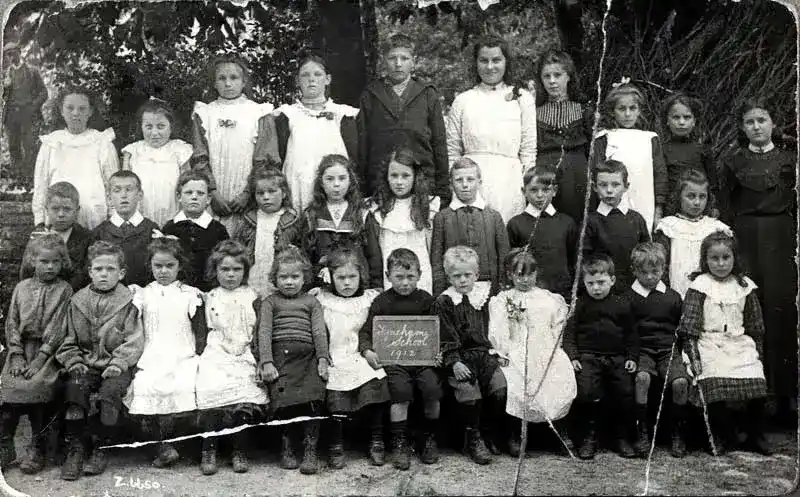 Tyneham village school class, 1912